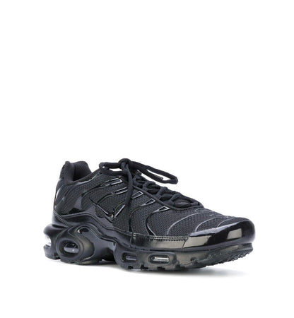 Nike Air Max Plus “Triple Black” sneakers